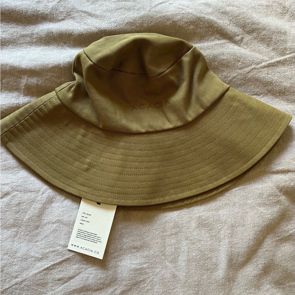 Acacia bucket hat